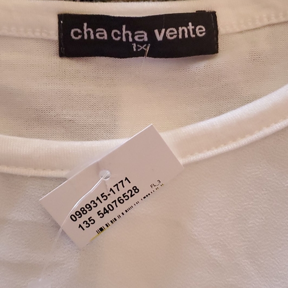 Perfect Cover up for Beach or pool - Picture 4 of 5